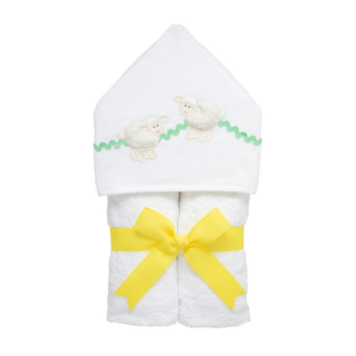 Everykid Hooded Towel – White Lamb
