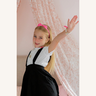 Eloise™ Pearl Bow Necklace
