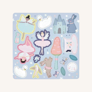 Magnetic Fun & Games Tin – Enchanted
