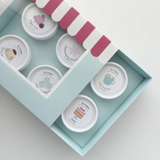 Holiday Parlour Pack™: Holiday Train
