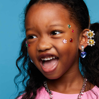 Dinner & A Movie Clip On Earring Set
