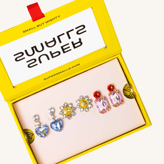 Dinner & A Movie Clip On Earring Set
