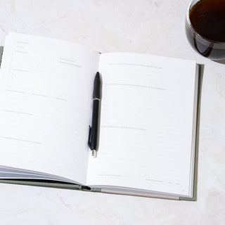 My Travel Journal : A Travel Keepsake
